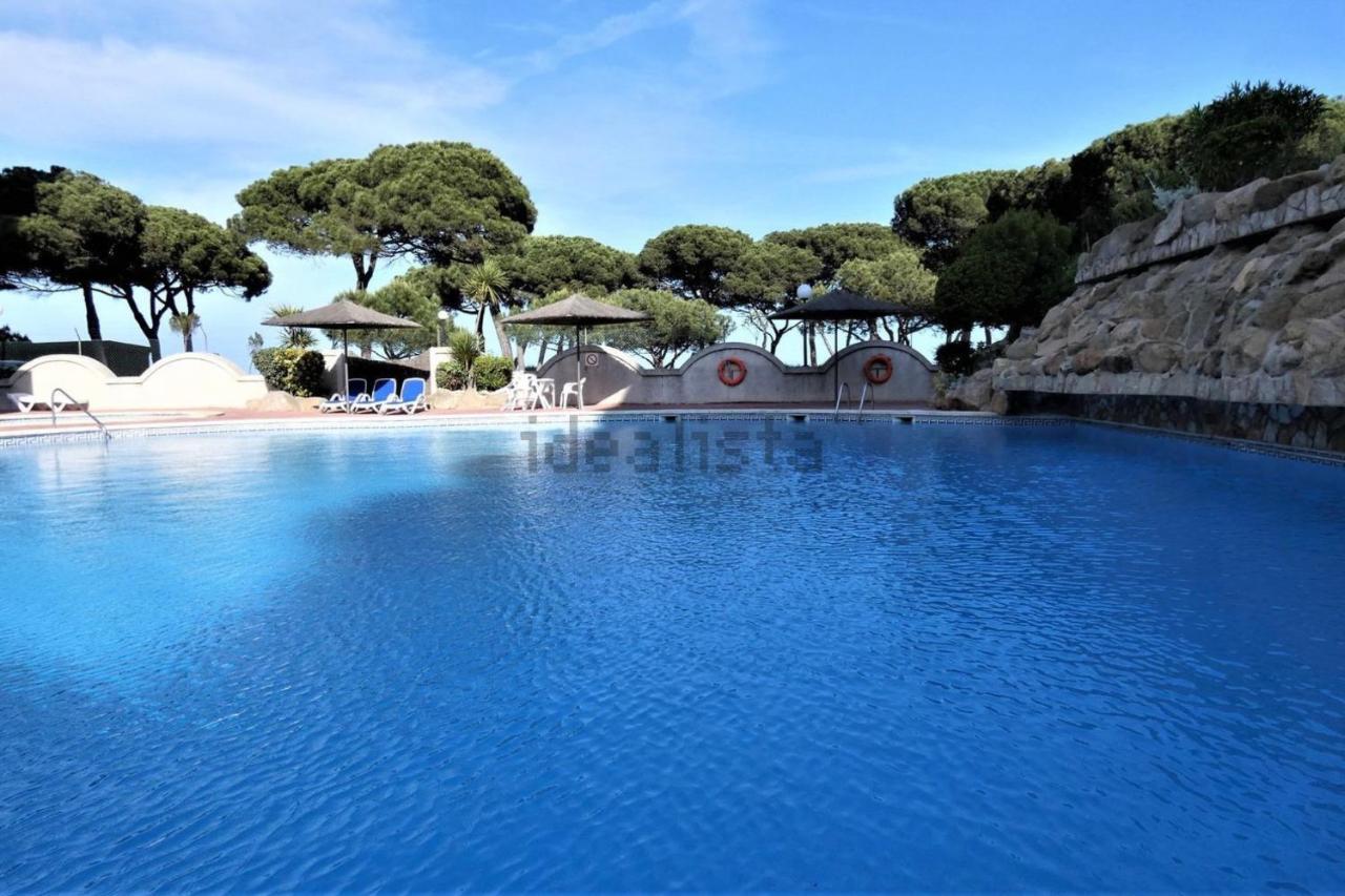 Apartment Direkt Am Strand Бланес Экстерьер фото