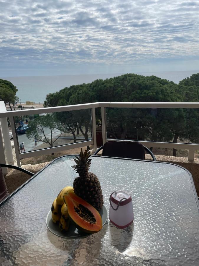 Apartment Direkt Am Strand Бланес Экстерьер фото