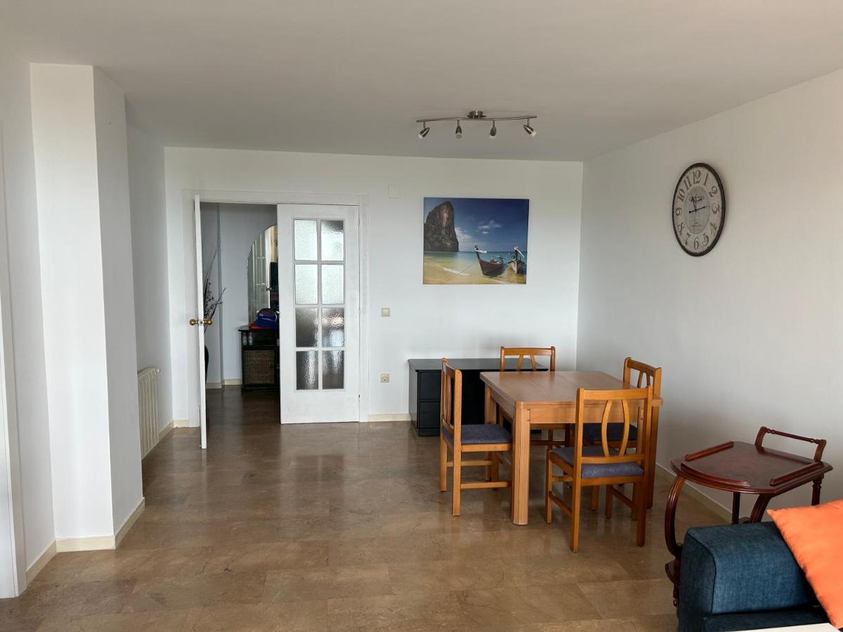 Apartment Direkt Am Strand Бланес Экстерьер фото