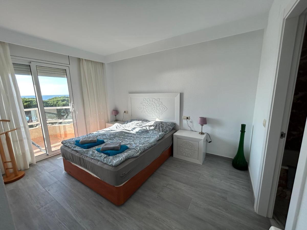 Apartment Direkt Am Strand Бланес Экстерьер фото